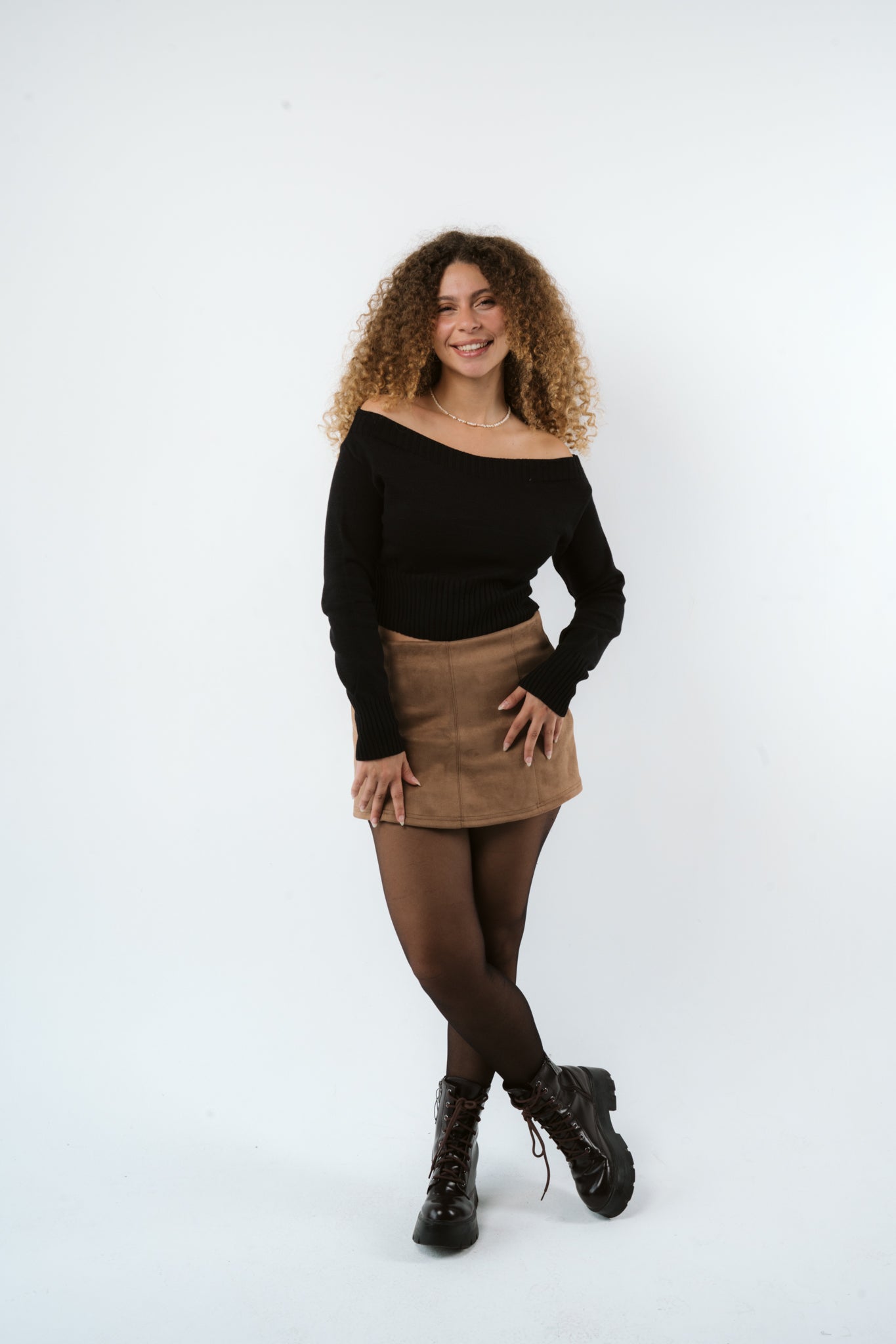 Cropped Soft Curve Knit